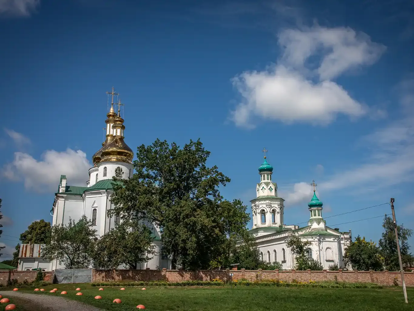Святодухівський собор і церква Святого Василія